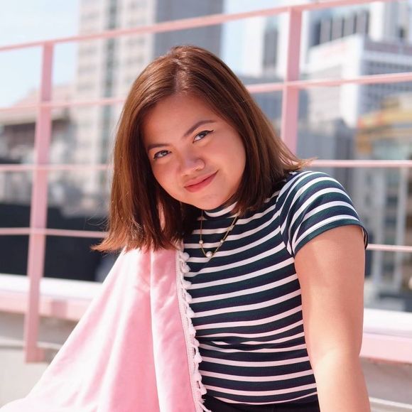 Meet your Posher, Danielle - Picture 1 of 1